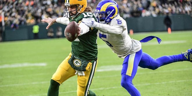 Ni lesión detiene a Rodgers; Packers doblegan a Rams Ni lesión detiene a Rodgers; Packers doblegan a Rams