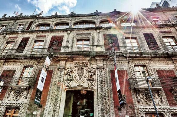 Palacio de Iturbide y colecciones de arte mexicano  que Citibanamex puso en venta