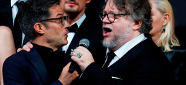 Guillermo del Toro y Gael García Bernal se avientan palomazo en Cannes