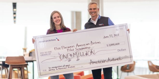 AMERICAN AIRLINES ANUNCIA UNA BECA PARA PILOTOS EN HONOR A ELISE EBERWEIN AMERICAN AIRLINES ANUNCIA UNA BECA PARA PILOTOS EN HONOR A ELISE EBERWEIN