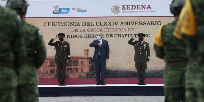 Autoridades militares y Sanmiguel encabezan homenaje a Niños Héroes