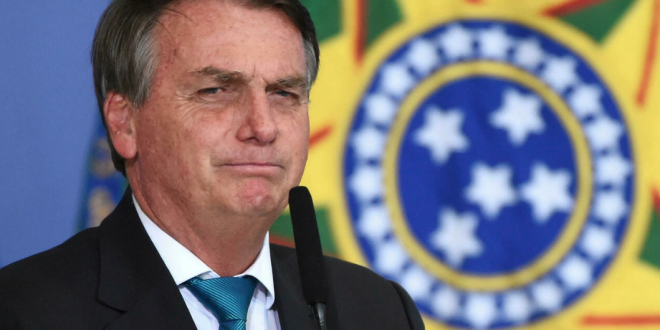 Quieren cien años de cárcel para Bolsonaro por mala gestión de covid