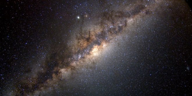 Astrónomos detectan señales de radio provenientes de la Vía Láctea