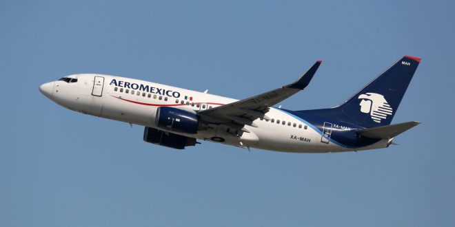 Avanza reestructura de Aeroméxico