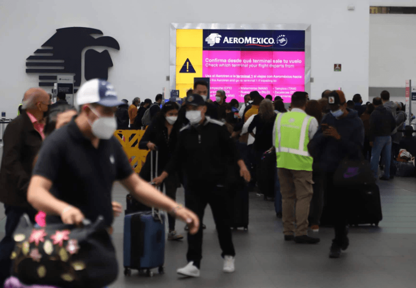 Cancelan 203 vuelos de líneas mexicanas en cuatro días por contagios