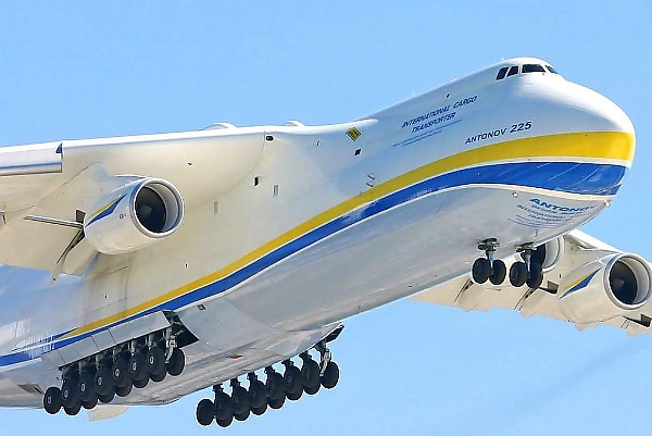 Destruyen el avión más grande del mundo en una base aérea de Ucrania