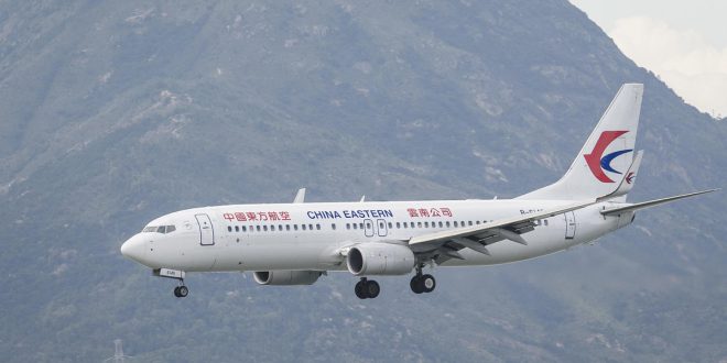 Se estrella un avión de la aerolínea China Eastern, con 132 personas a bordo