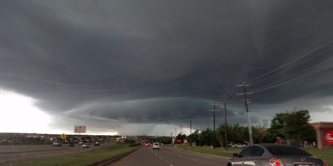 Golpean tormentas a Texas 