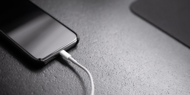 Apple iPhone cambiaría puerto Lightning para USB-C universal en 2023