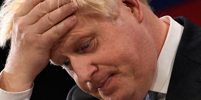 Johnson sobrevive a moción de censura en el Parlamento británico
