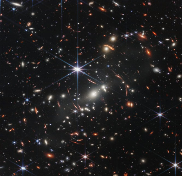 Revelan la primera imagen clara del universo tomada por el telescopio James Webb