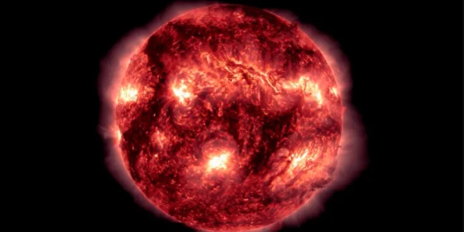 NASA alerta sobre fuerte llamarada solar que se impactará contra la Tierra