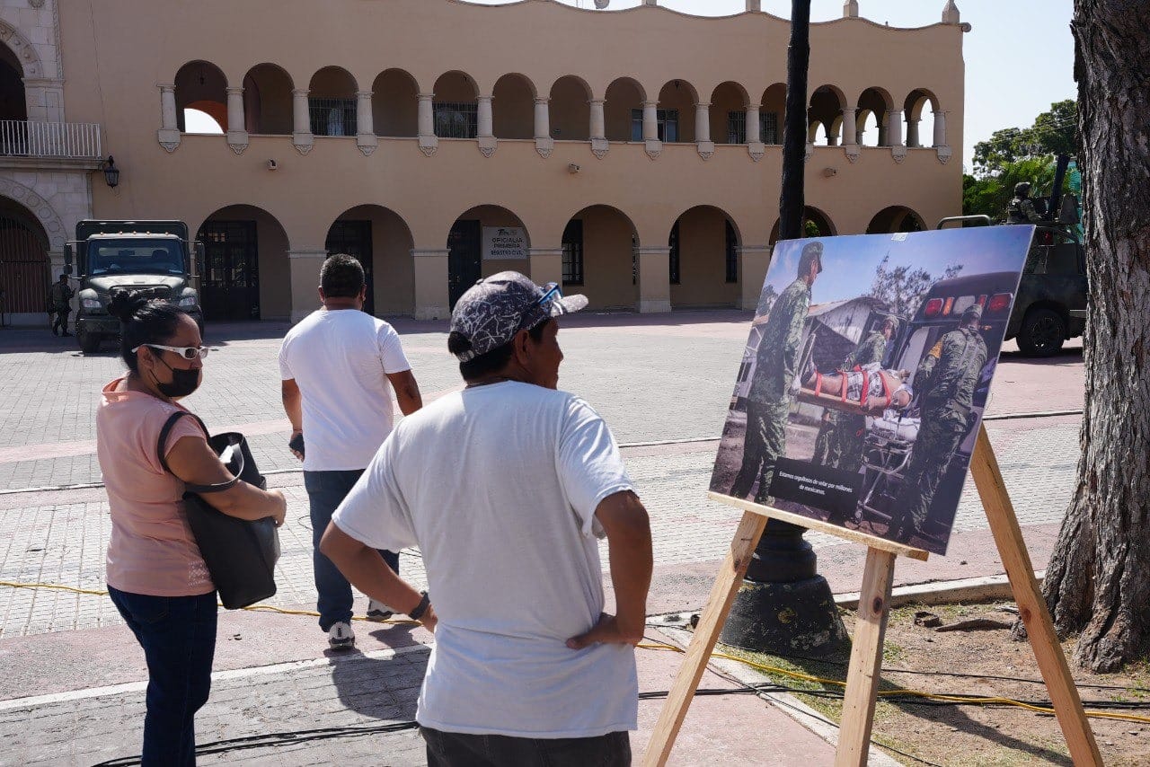 CULMINA EXPOSICIÓN FOTOGRÁFICA DEL EJÉRCITO Y FUERZA AÉREA
