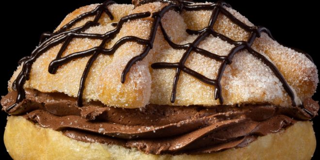 ¿Antojo de un delicioso pan de muerto? ¡Lánzate por uno relleno de Chocolate Abuelita!