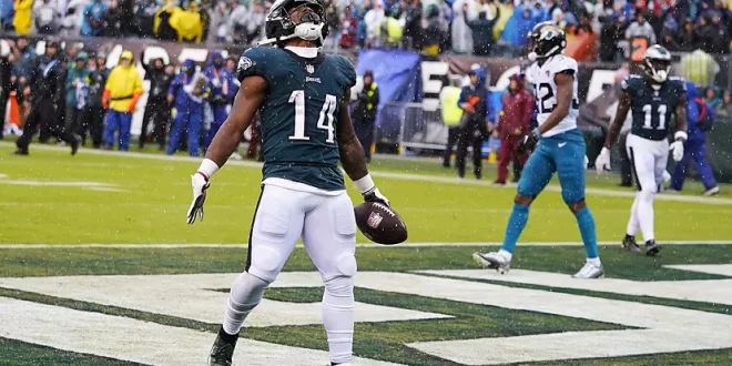 Eagles se mantienen invictos