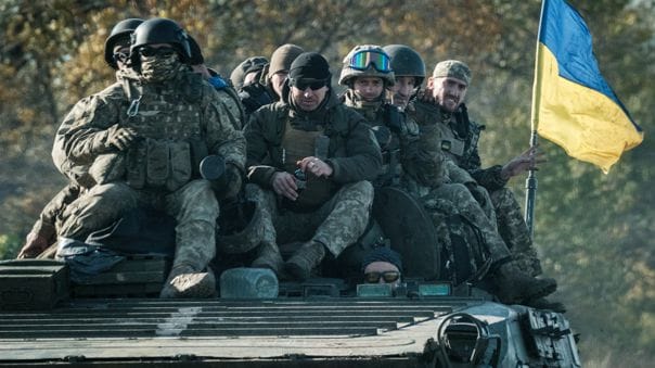 Promete Francia más ayuda militar para Ucrania Promete Francia más ayuda militar para Ucrania