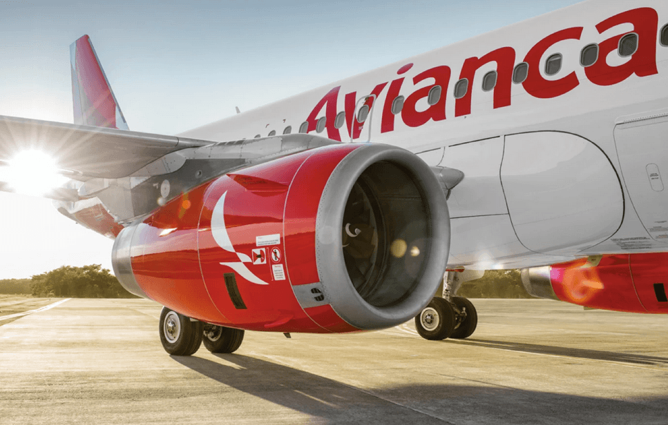 Avianca evalúa renunciar a algunas rutas para lograr la integración con Viva Air