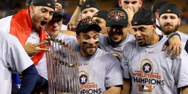 Sigue la fiesta en Houston Sigue la fiesta en Houston