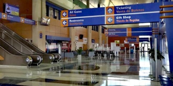 Aeropuerto de Laredo llevaría nombre de. Henry Cuéllar Aeropuerto de Laredo llevaría nombre de. Henry Cuéllar