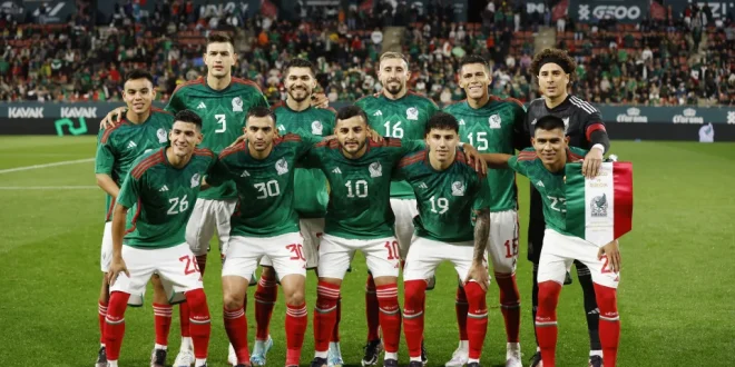 MÉXICO LLEGÓ A DOHA PARA DEBUTAR EN EL MUNDIAL