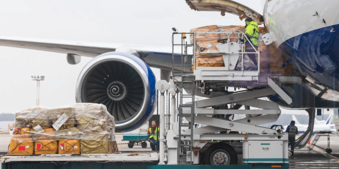 Otorgan 18 días más a aerolíneas cargueras para mudarse