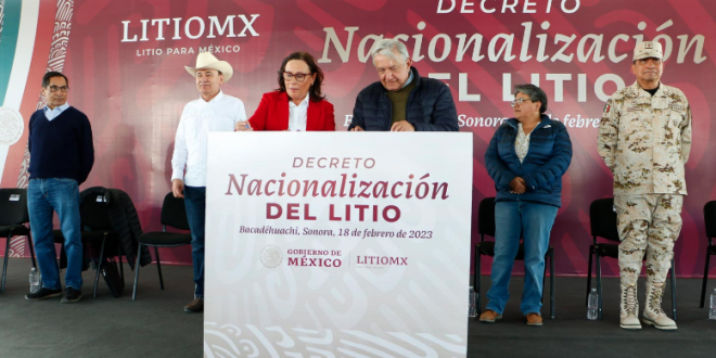 PRESIDENTE DECRETA NACIONALIZACIÓN DEL LITIO