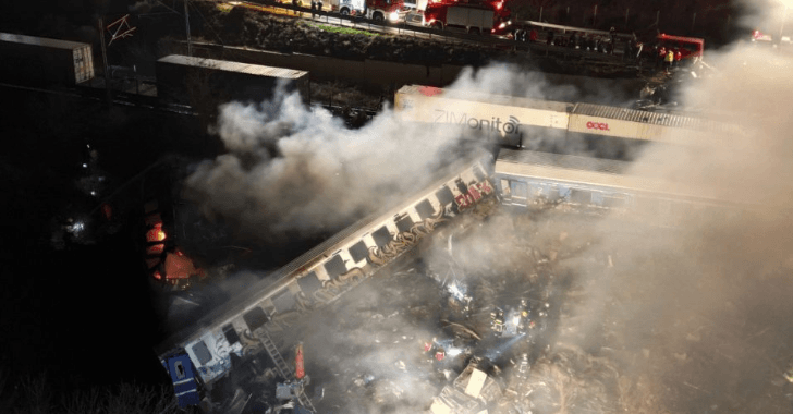 Accidente de trenes en Grecia deja al menos 29 muertos y 85 heridos