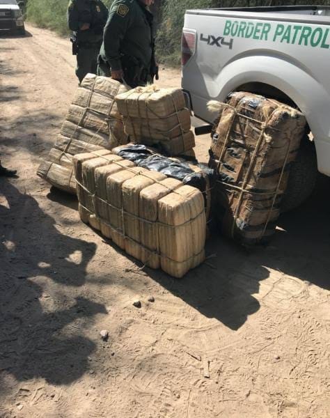 Incautan carga de droga