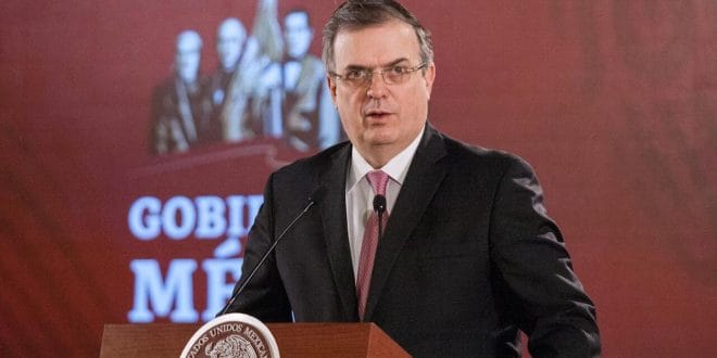 Coordina Ebrard esfuerzos humanitarios de México en Turquía y Chile