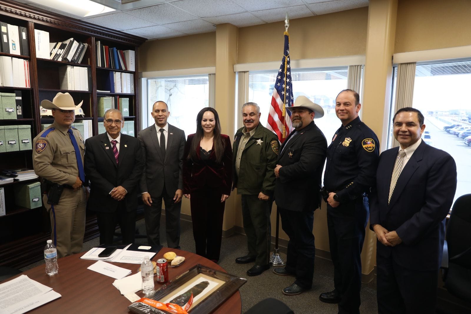 EXPONE ALCALDESA CANTUROSAS PROYECTOS BINACIONALES A CONGRESISTA DE ESTADOS UNIDOS