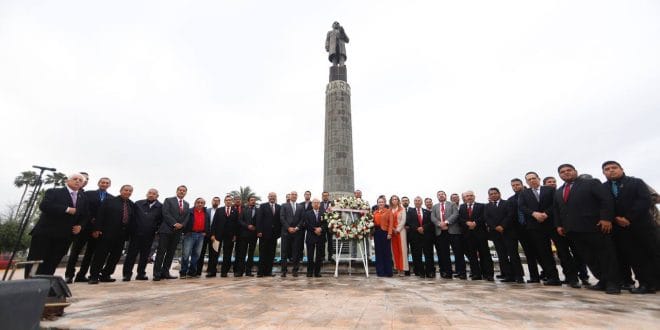 RECUERDAN LEGADO DE BENITO JUÁREZ EN CONMEMORACIÓN DE SU NATALICIO RECUERDAN LEGADO DE BENITO JUÁREZ EN CONMEMORACIÓN DE SU NATALICIO