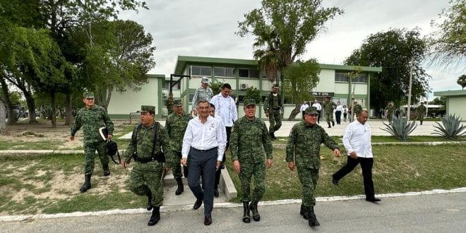 Gobierno y Sedena refuerzan seguridad y garantizan abasto de gasolina en N.Laredo