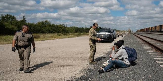 Detienen a indocumentados con destino a Austin