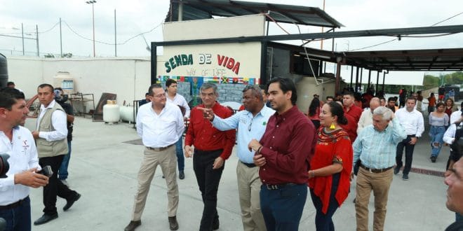Visita el Gobernador a migrantes Visita el Gobernador a migrantes