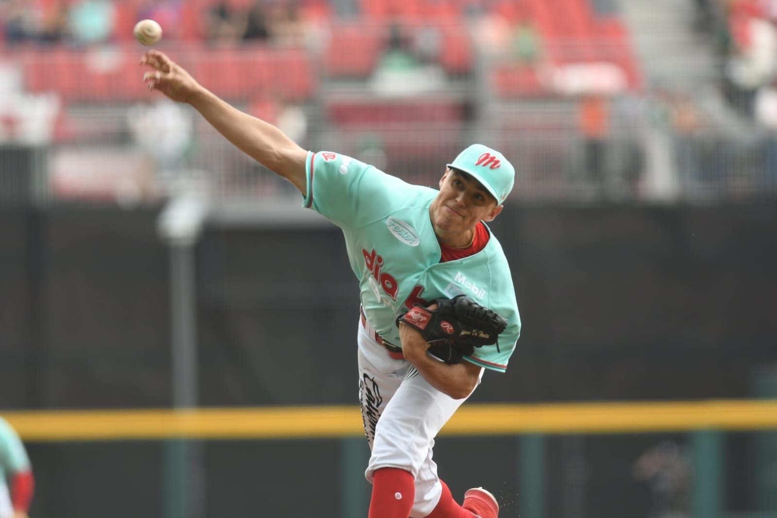 “El pitcheo se está ajustando”: Roberto Espinoza, coach de pitcheo