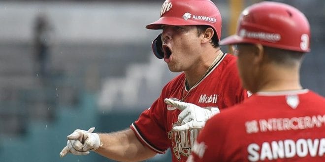 DIABLOS GANA EL TERCERO DE LA SERIE FRENTE A PIRATAS