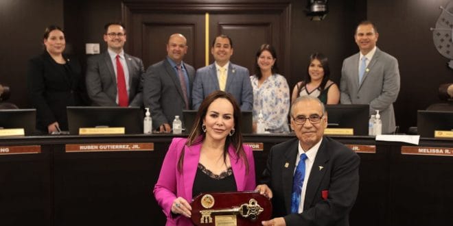 RECONOCEN LIDERAZGO BINACIONAL DE CANTUROSAS RECONOCEN LIDERAZGO BINACIONAL DE CANTUROSAS