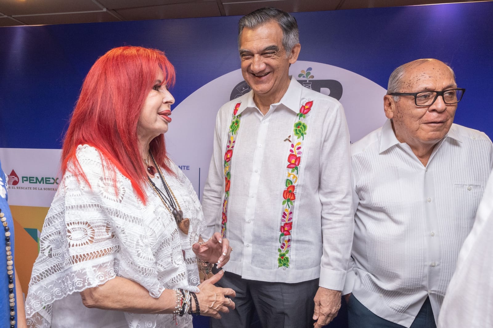 Firman Américo y Layda convenio para impulsar el desarrollo energético