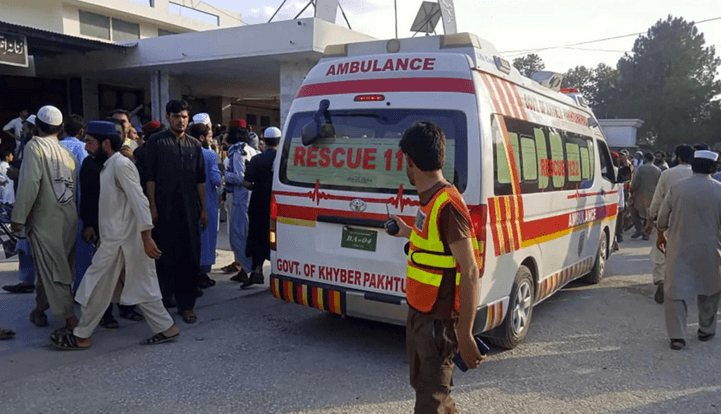 Tragedia en Pakistán: al menos 40 muertos tras ataque con bomba en mitin político