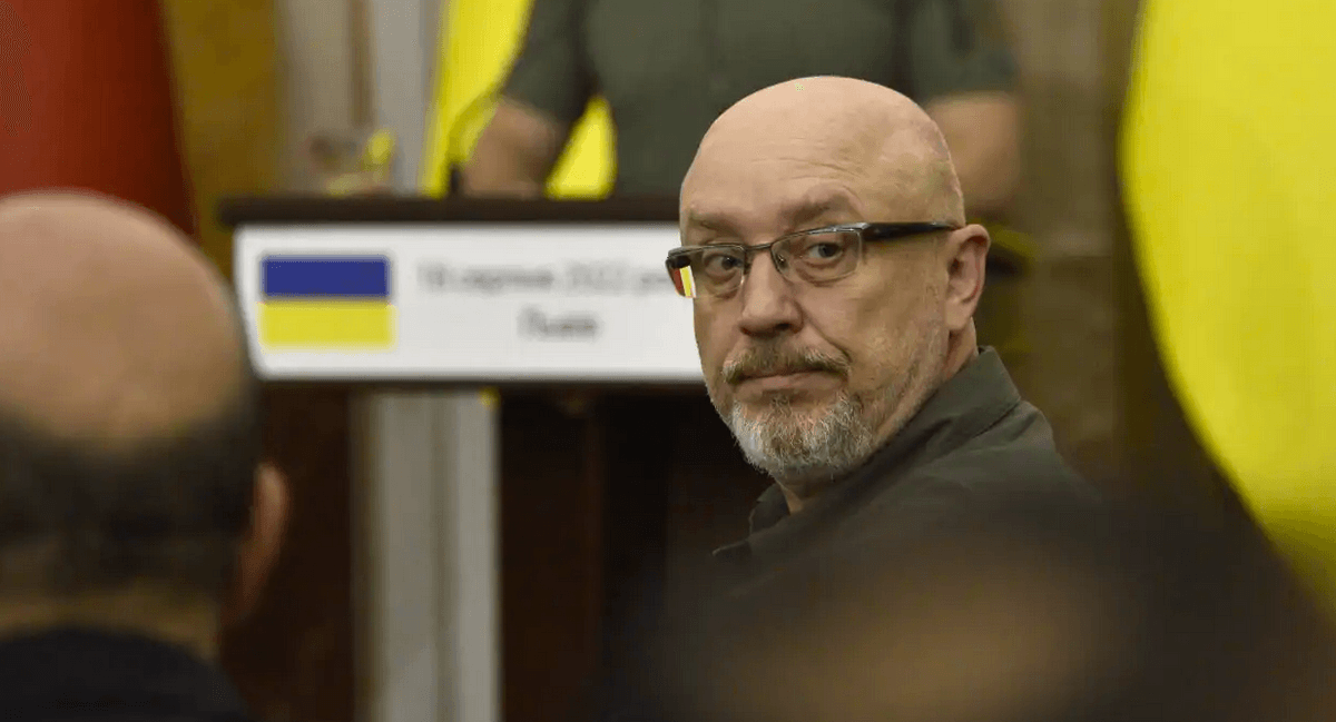 Zelenski anuncia sustitución del ministro de Defensa acusado de corrupción