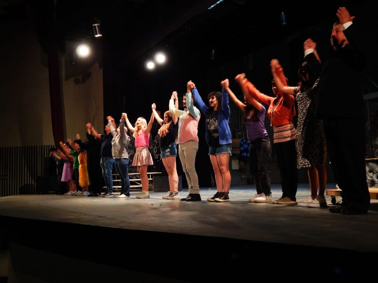 INCENTIVA GOBIERNO HABILIDADES ARTÍSTICAS CON TALLERES DE TEATRO