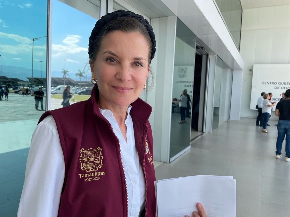 Secretaría de Economía se mantiene atenta a revisiones de camiones en frontera con Texas