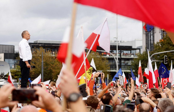 Multitudinaria marcha contra el gobierno en Polonia