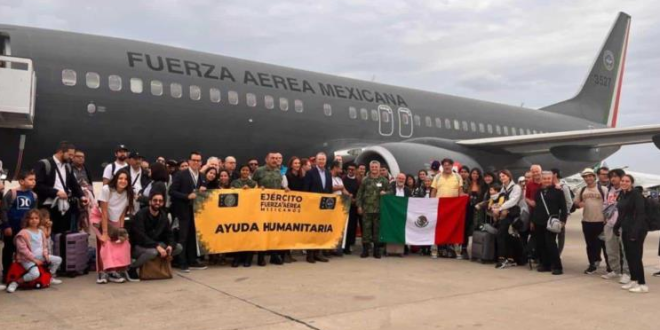 Llegan mexicanos a Madrid con puente aéreo desde Israel￼