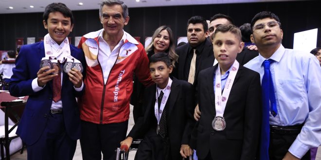 Entrega Américo Premio Estatal del Deporte 2023