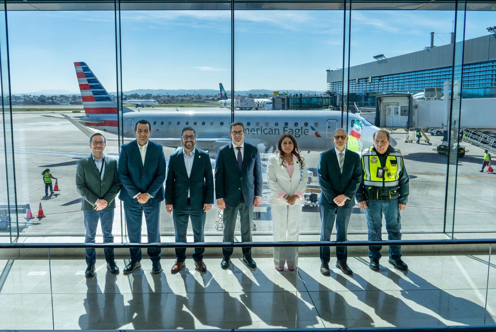 BAJA CALIFORNIA ESTRENA RUTA TIJUANA-PHOENIX OPERADA POR AMERICAN AIRLINES
