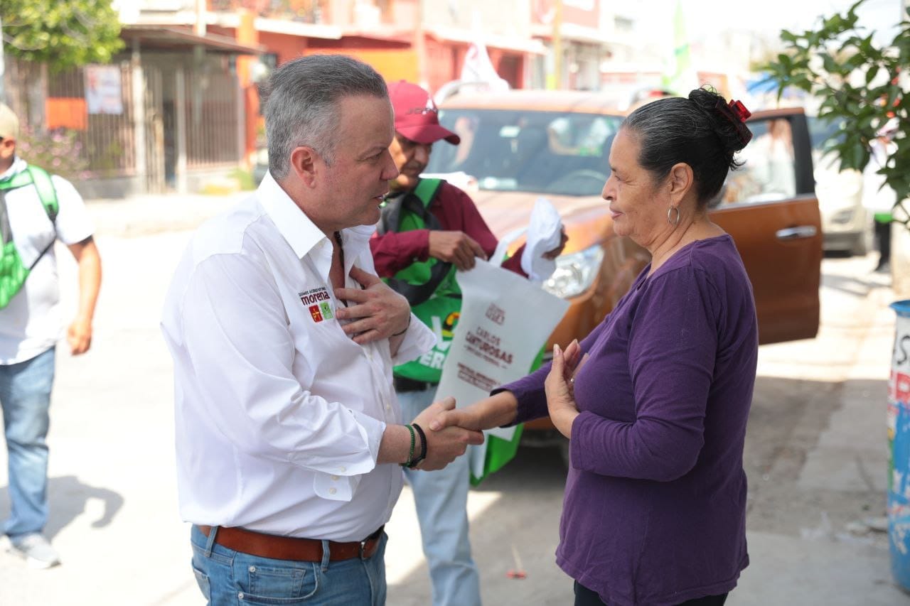 RESPALDAN A CARLOS CANTUROSAS VECINOS DEL PONIENTE
