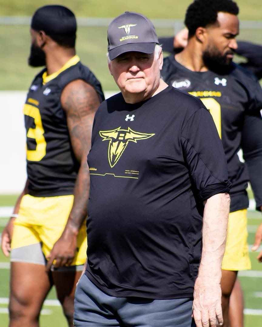 Brahmas sigue armándose ante la próxima temporada 