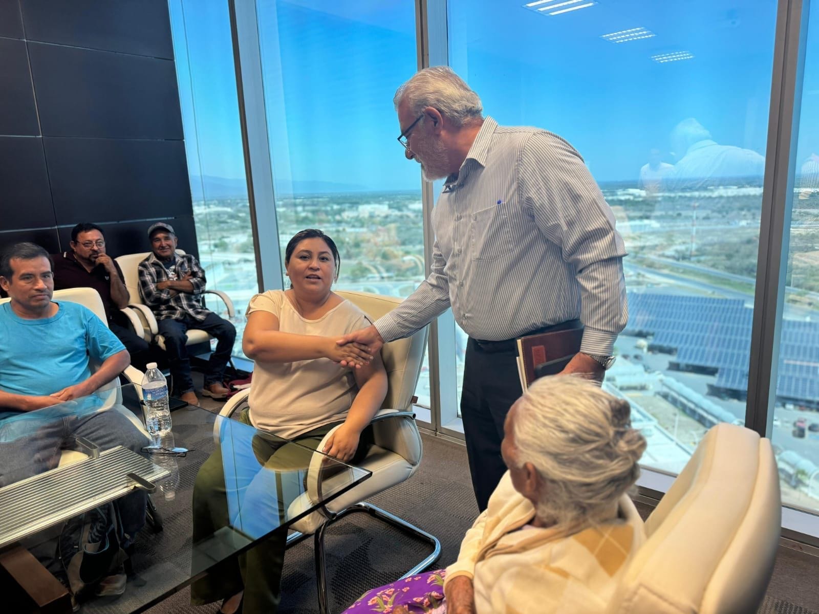 Paga Américo deuda histórica a ejidatarios de la ‘Rumbo Nuevo’