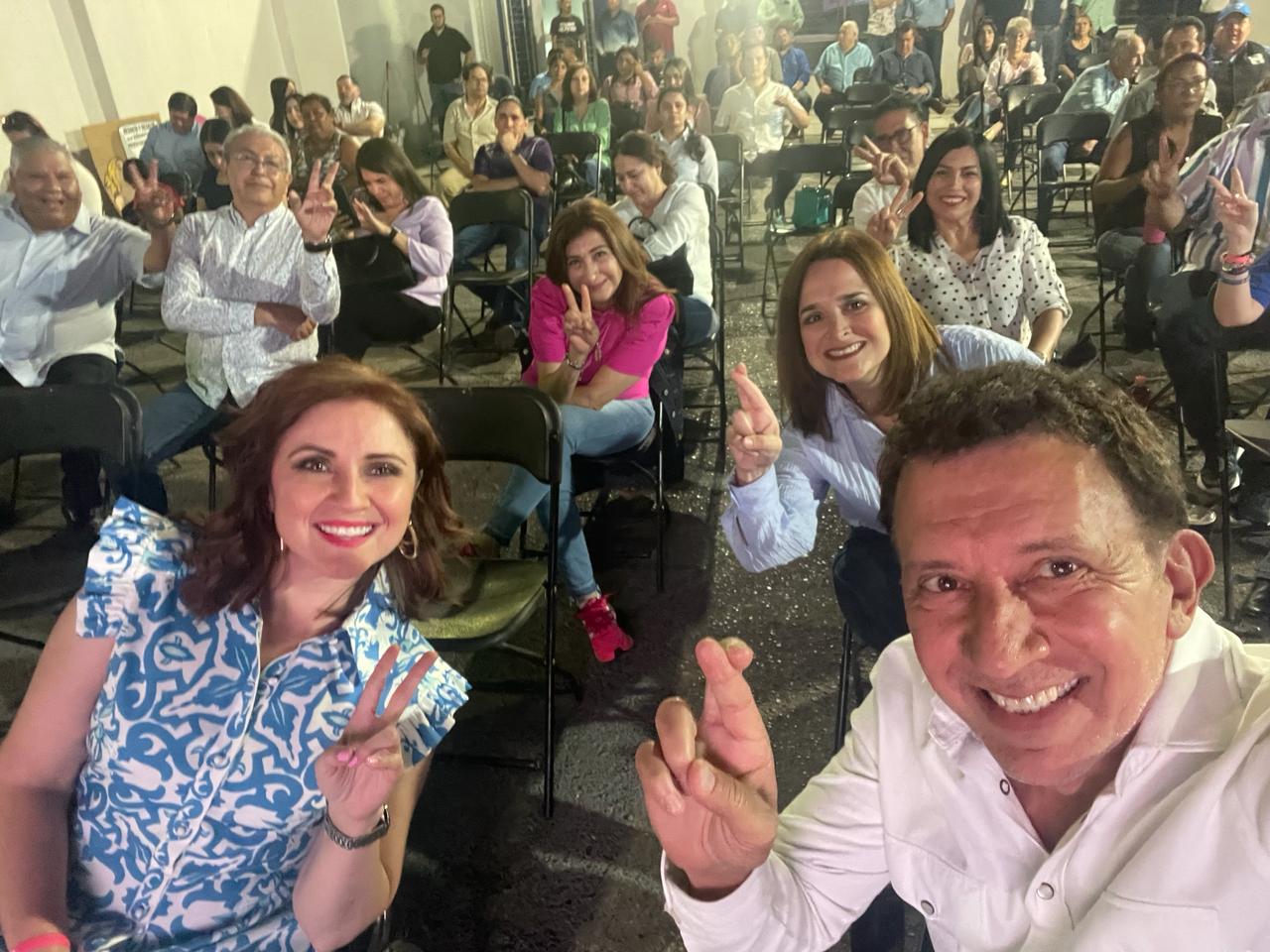 Domingo de debate y trabajo interno realiza Manuel Canales